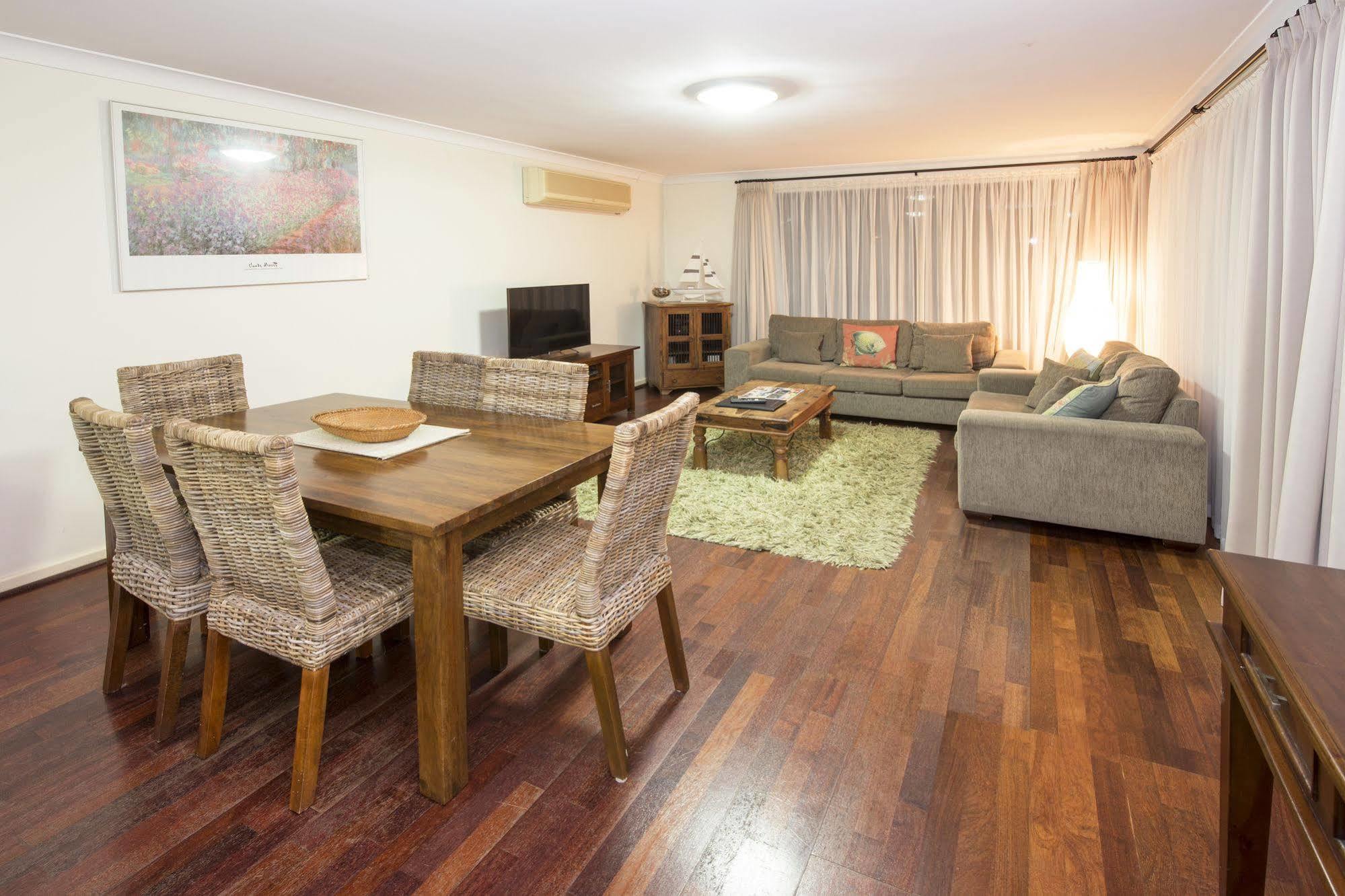 Cape View Beach Resort WEST COAST Esterno foto