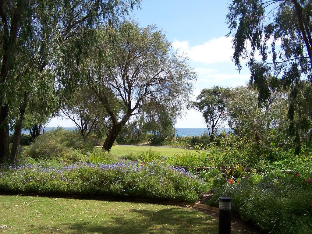 Cape View Beach Resort WEST COAST Esterno foto