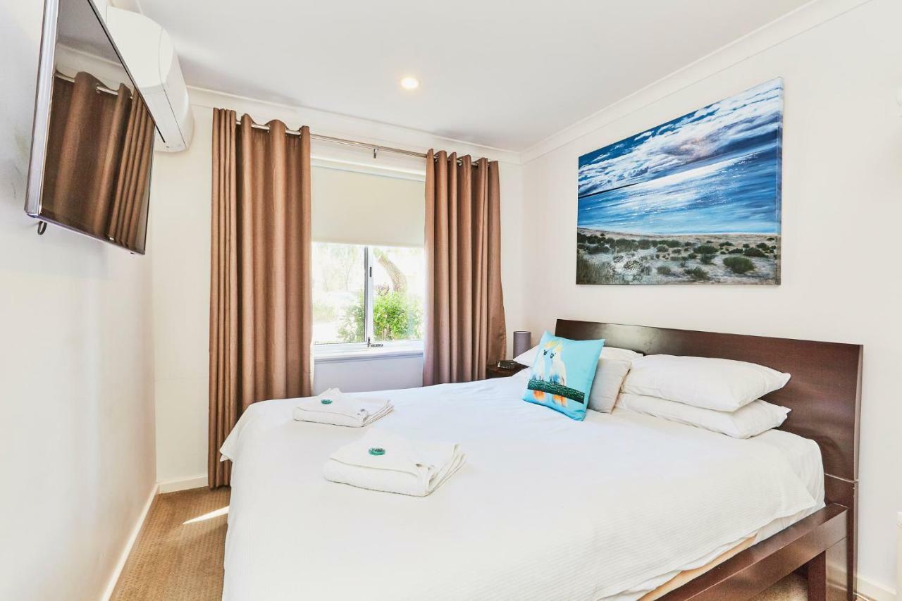 Cape View Beach Resort WEST COAST Esterno foto